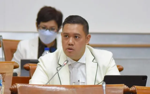 Kasus Bentrok Oknum TNI AL dan Brimob Polda Papua Barat, Dave Laksono Minta Usut Tuntas